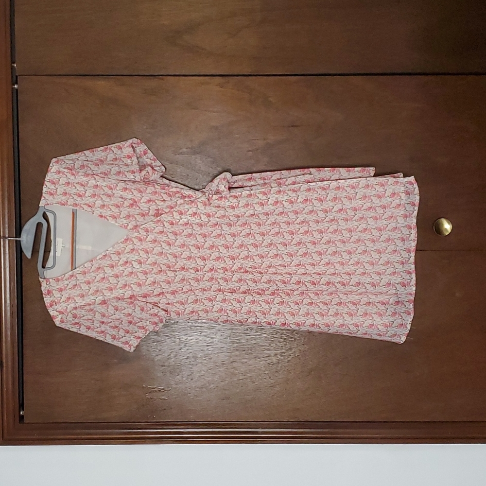 Flowery spring dress. Lined. Size XL.